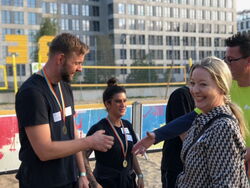 Beach-Volleyballturnier der tandem BTL, Impressionen vom Firmenevent,  Siegerehrung Leoparden